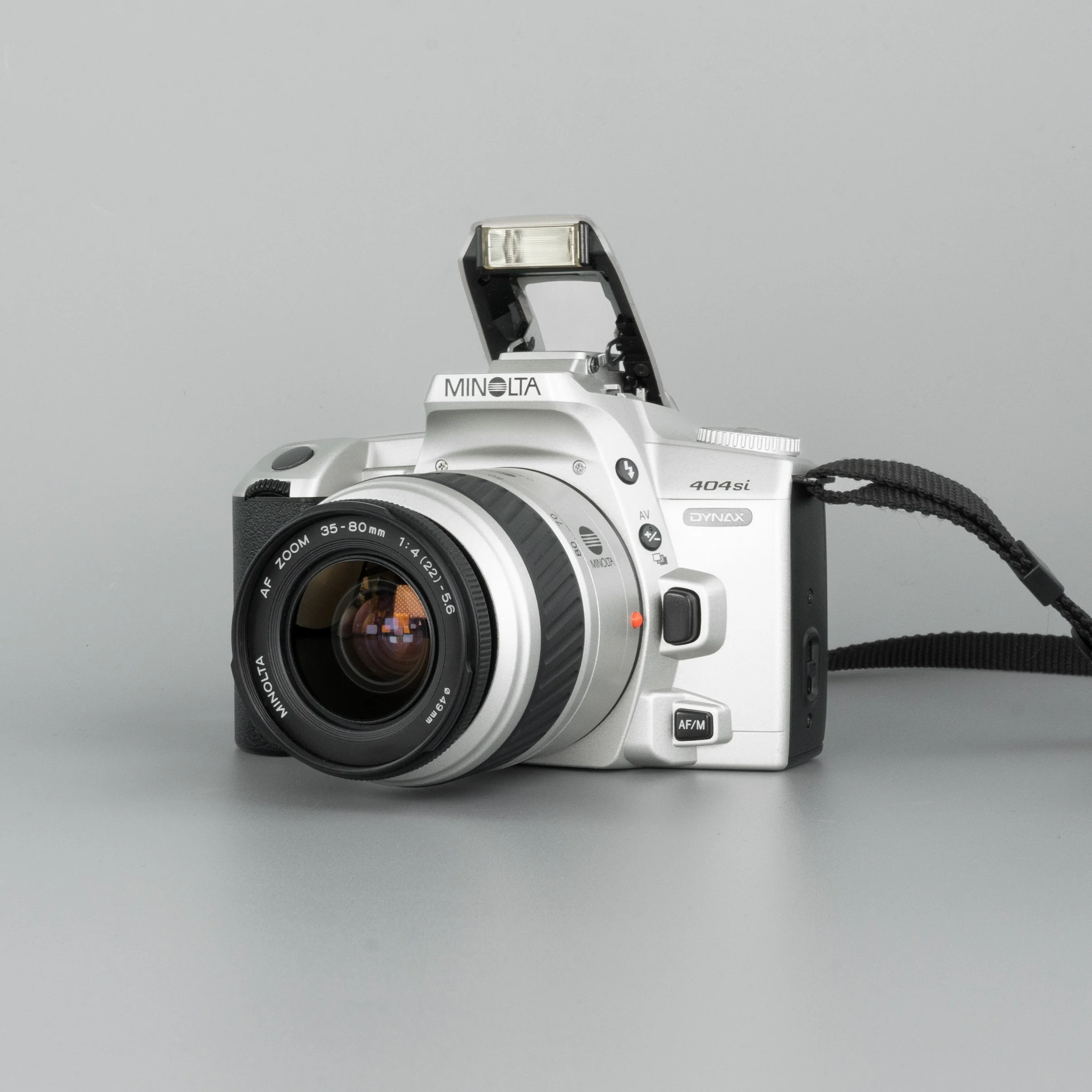 Minolta Dynax 404si — LensFayre